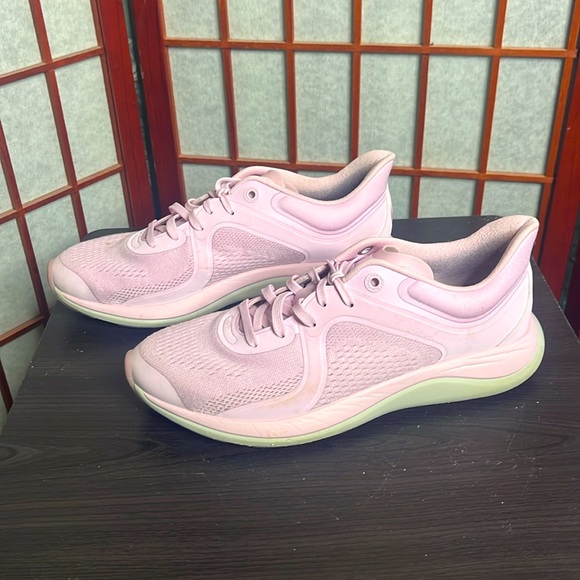 lululemon athletica Shoes - Lululemon Chargefeel Low Workout Shoes Meadowsweet Pink size 8.5